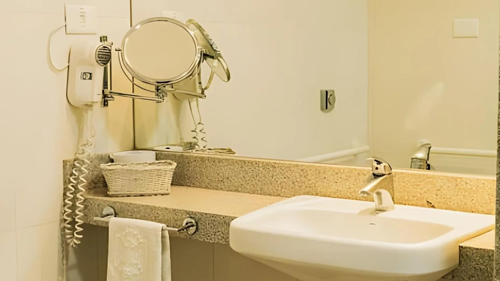 Bonaparte Hotel - Excelente Apartamento #503 Brasilia 0*,  Brazil